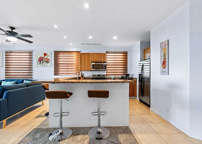 Modern Penthouse With Sweeping Ocean Views & Club Access Сasa de vacaciones *